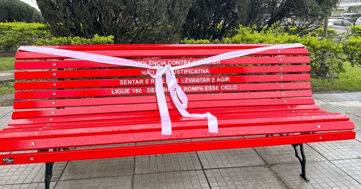 Seberi adere à campanha nacional com “Banco Vermelho” e lançará programa de proteção à mulher