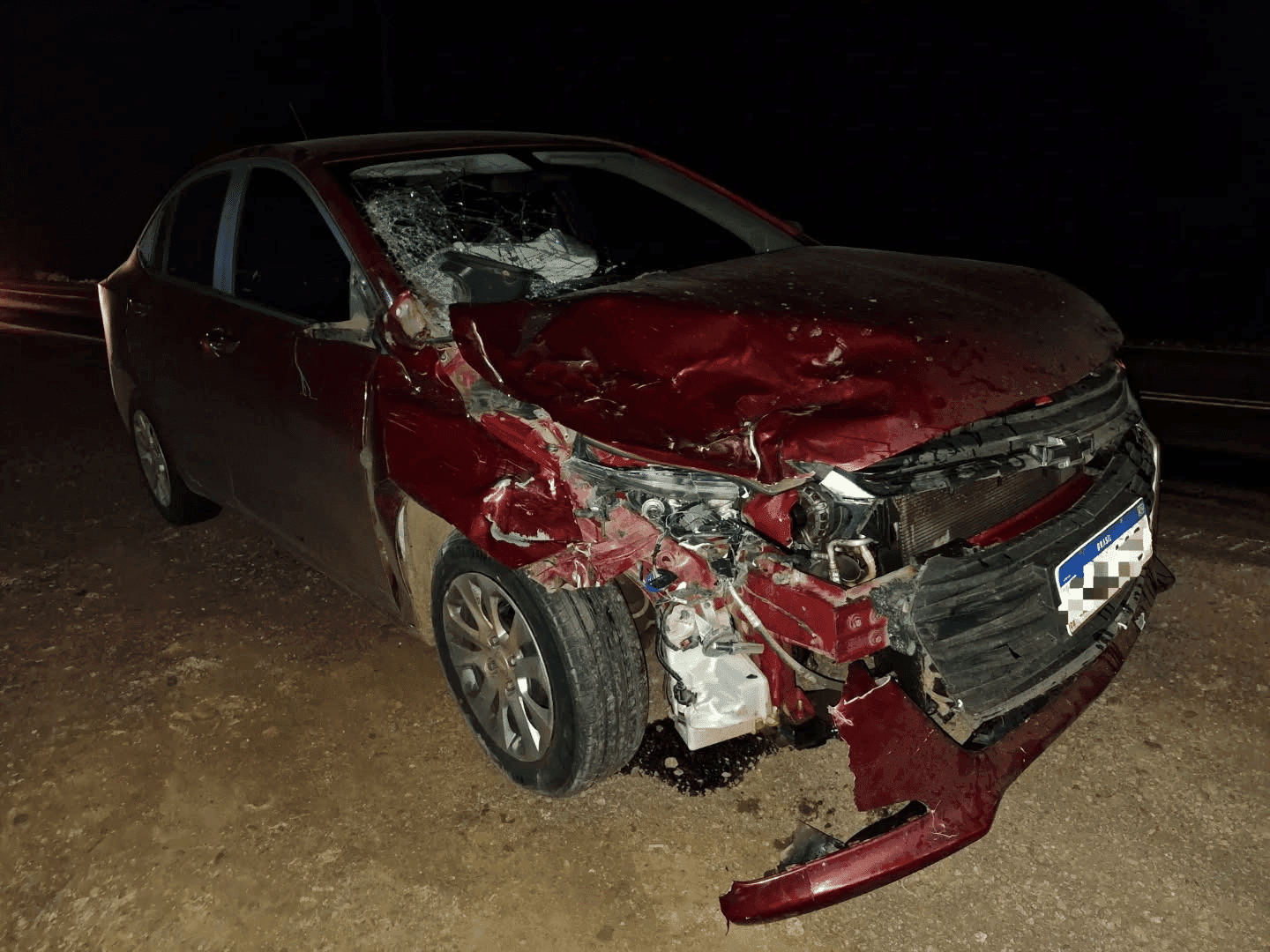 Boi solto na pista causa acidente na ERS-587, em Cristal do Sul