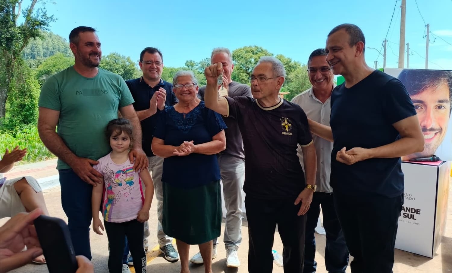 Pinhal entrega 10 casas do programa A Casa é Sua – Município Resiliência