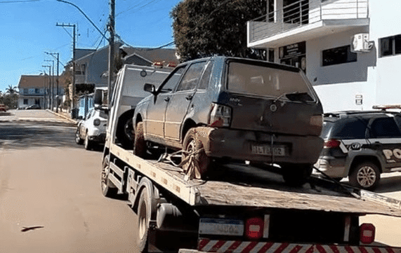 Brigada Militar localiza um dos carros usados em assalto a relojoaria em Jaboticaba