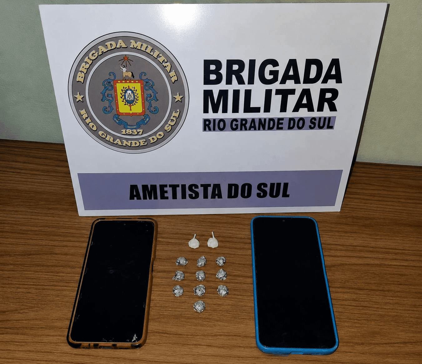  Mulher é presa por tráfico de drogas em Ametista do Sul