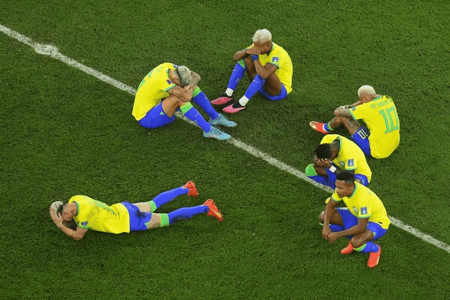 Seleção Brasileira perde para a França e acende sinal para a Copa