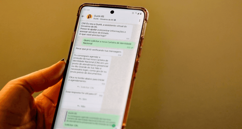 Nova carteira de identidade pode ser solicitada por assistente virtual no WhatsApp