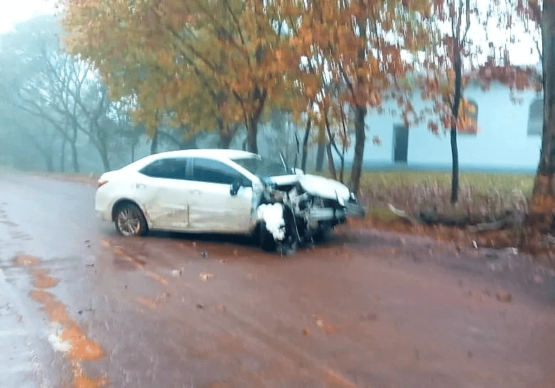 Motorista perde controle da direção e sai da pista na ERS-323 em Jaboticaba