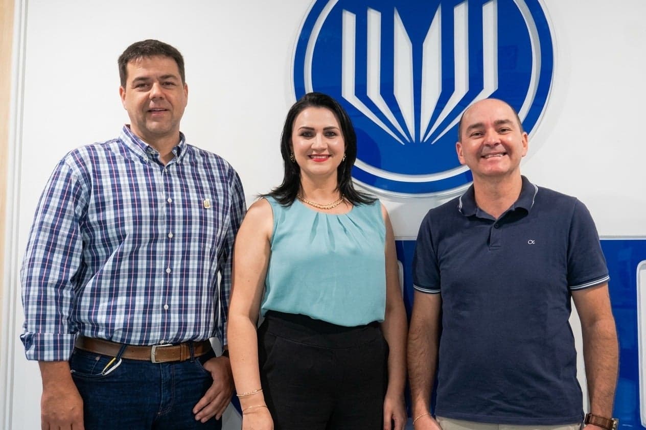 Elisabete Cerutti é reconduzida ao cargo de diretora-geral da URI/FW