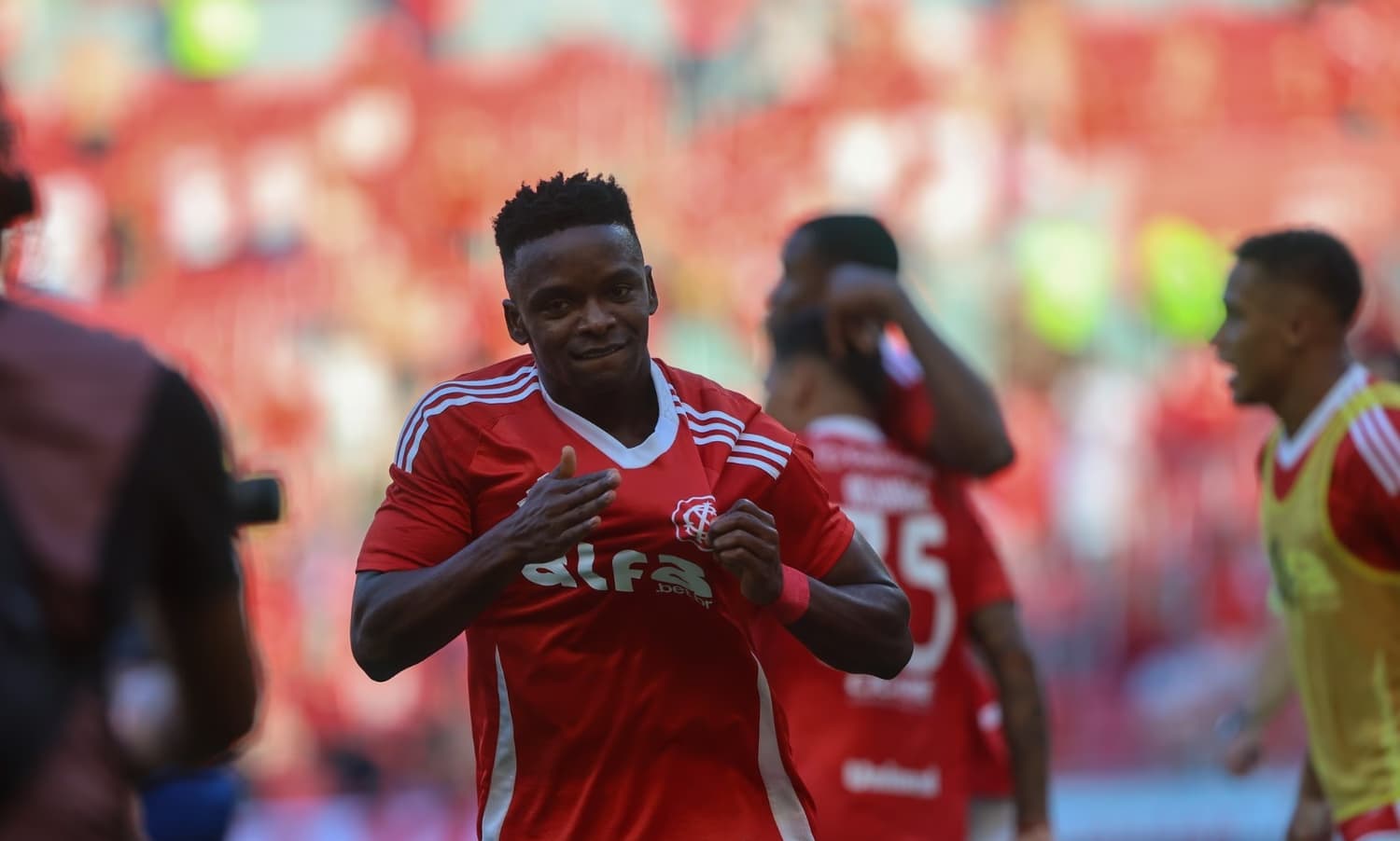 Inter muda o foco e passa a buscar reforços para 2026