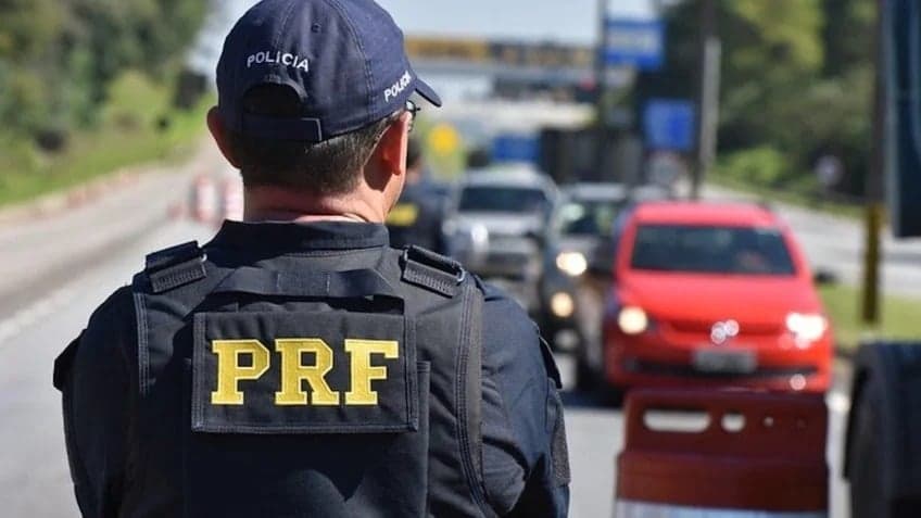 PRF intensifica fiscalização durante o feriadão de Finados