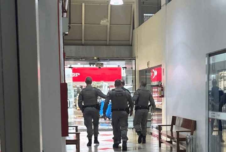 Médico é preso em Constantina suspeito de agredir esposa e cunhada