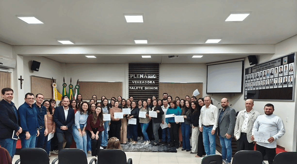 RS Qualificação Recomeçar forma 52 alunos em Pinhal