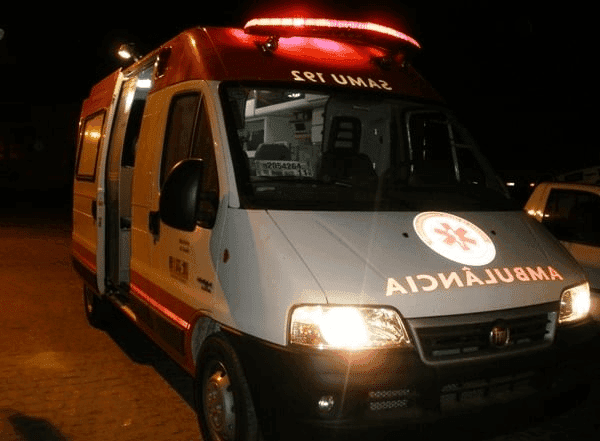 Mulher morre ao colidir motocicleta contra árvore em Palmeira das Missões