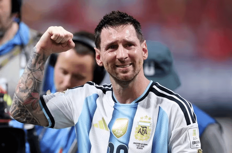 Lionel Messi anuncia aposentadoria da seleção argentina