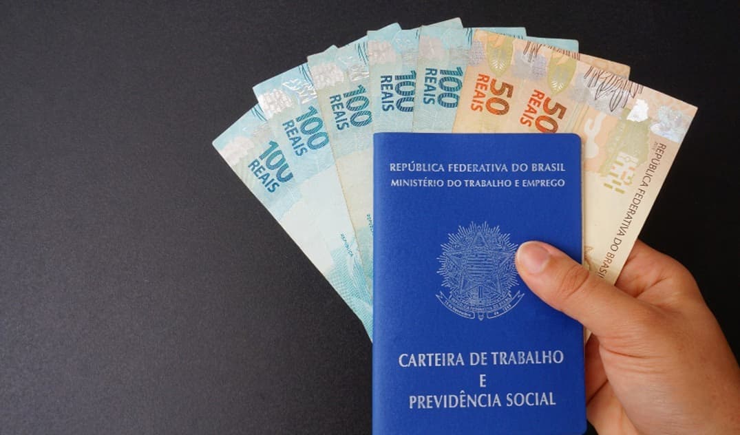 Governo confirma salário mínimo de R$ 1.621 em 2026
