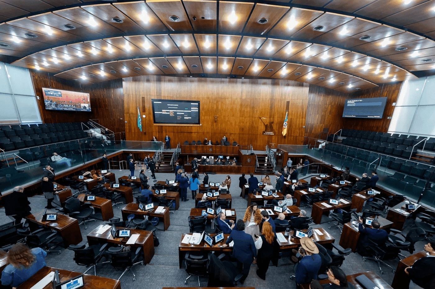 Escolhas nas urnas renovam 23 das 55 cadeiras da Assembleia Legislativa do RS