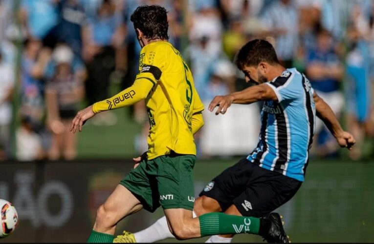 Grêmio joga mal com reservas e fica no empate contra o Ypiranga
