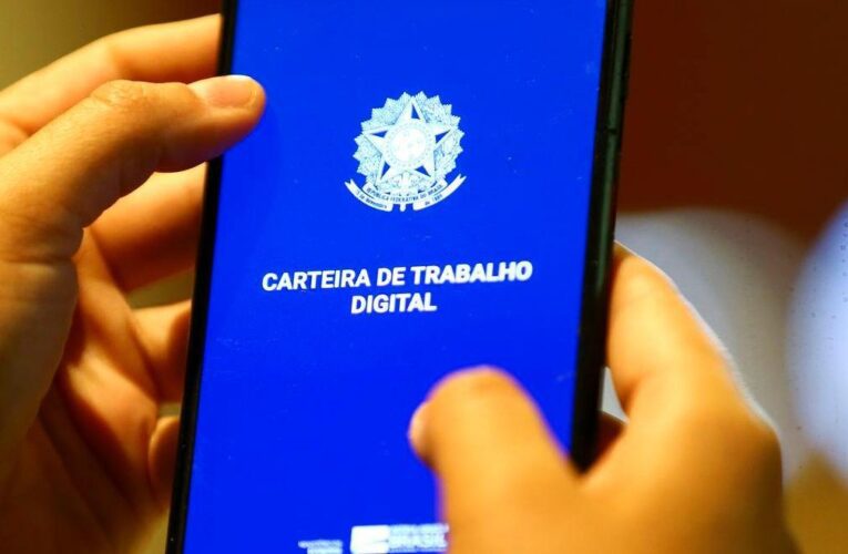 Governo estuda volta do imposto sindical obrigatório