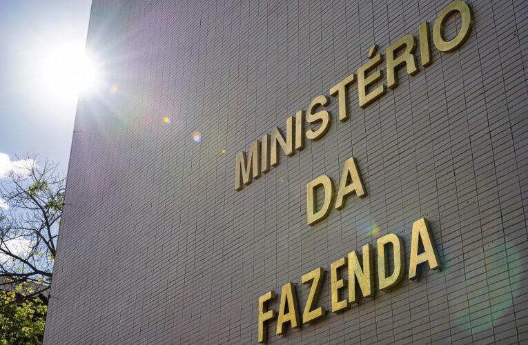 MINISTÉRIO DA FAZENDA PROJETA QUE BRASIL PODE CRESCER 2,5% AO ANO SEM PRESSIONAR A INFLAÇÃO