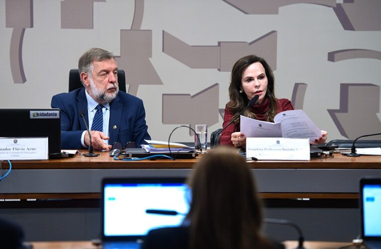 COMISSÃO DE EDUCAÇÃO DO SENADO APROVA NOVO ENSINO MÉDIO; PROJETO VAI AO PLENÁRIO