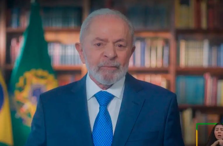 LULA FAZ BALANÇO DE UM ANO E MEIO DE GOVERNO EM PRONUNCIAMENTO NESTE DOMINGO