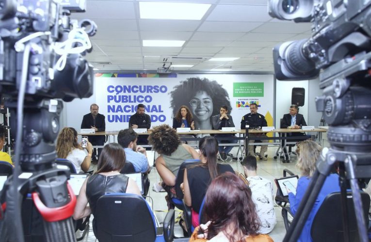 CERCA DE 1 MILHÃO DE CANDIDATOS REALIZARAM CONCURSO NACIONAL UNIFICADO NESTE DOMINGO