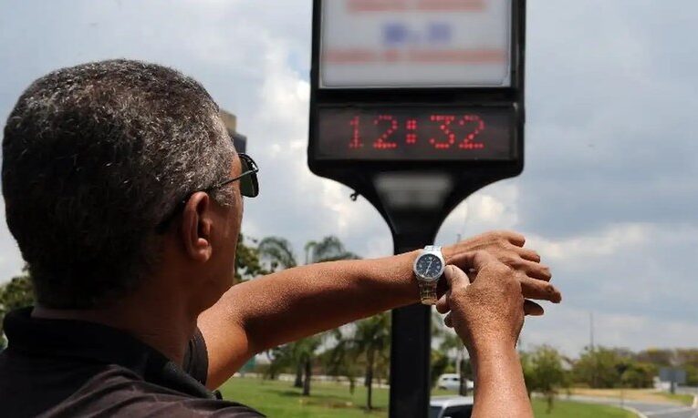 BRASIL NÃO ADOTARÁ HORÁRIO DE VERÃO NESTE ANO